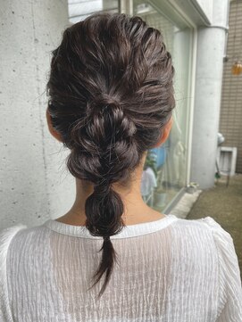フレア 心 武庫之荘(flare) ポニーテール×三つ編み×くるりんぱ