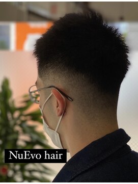 ヌエボヘアー(NuEvo hair) フェードカット　＜理容室＞