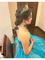 パリスパート2 洋装 ティアラ タマネギ ヘアアレンジ