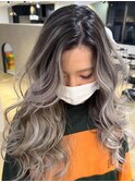 クールカラー_グレーアッシュなバレイヤージュ_