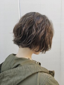 アンドチル 渋谷(AND CHILL) ラフなウェーブのショートボブ/20代30代40代大人かわいい/渋谷