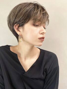 ビュートリアム 梅田(BEAUTRIUM) 耳に掛けれる/ハンサムショート/梅田/20代/30代