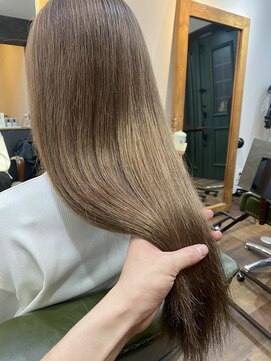 エルソル(Elsol) 【Elsol】ペールベージュ