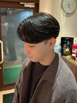 アルム オモテサンドウ(ALLM omotesando)&nbsp;韓国風カルマパーマ　韓国ヘア　メンズ　原宿　表参道