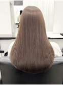 黒髪クラゲヘアーオリーブグレー小顔ココアベージュ卵型ショート