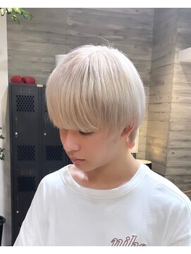 ヲタク(wotaku.) ホワイトブロンドメンズハイトーンカラーケアブリーチマッシュ