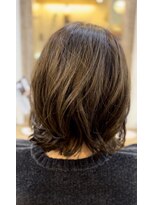 クオリア(QUALIA)&nbsp;大人可愛い ウェーブミディアム/似合わせカット/柏/20代/30代