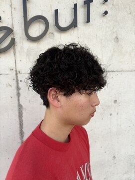 デビュー ヘアーメイク スペインカール/スパイキーショート/ブルーブラック/宜野湾