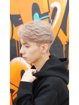 ビカム 名駅(become) 名古屋メンズハイトーンフェザーショート