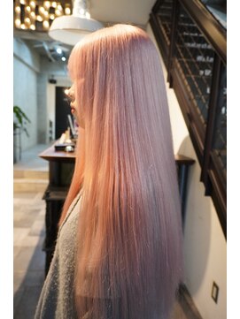 ココモ(KOKOMO) 【三野隼澄】ホワイトピンク/ブリーチ2回