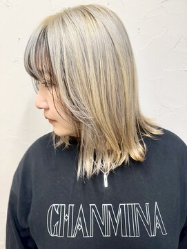 シュリット(schritt) フェイスフレーミングカラーホワイトベージュschritt渋谷NAMI