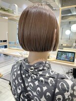 リコ(Lico) ミルクティーベージュの切りっぱなしボブ