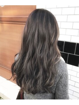 チョビー(Chobii) 表参道/ブルージュ/ハイライト/透明感/外国人風カラー/