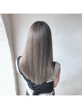 リー 京都西院(Lee) 【Lee京都西院 仲西健太】ロングホワイトベージュ