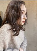 ラベージュ