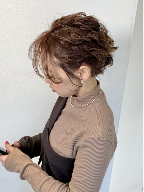 ショートでふんわりヘアアレンジ！