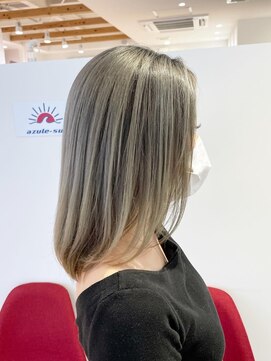 アズールサン 草加西口店(azule-sun) ハイトーン　韓国風　ペールグレー