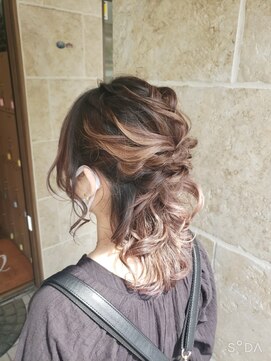 ル クール 青葉台(Le couel) イベント用ハーフアップスタイル