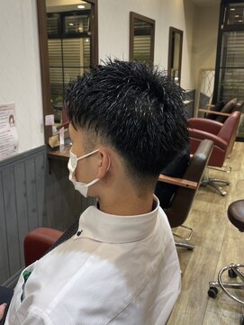 リル 東川口店(Lilou) ツーブロック刈り上げスタイル