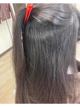 パーマ屋カラフル 超ロングヘアの縮毛矯正