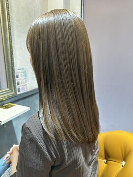 トウカ 南行徳店(TOUKA) ロング／ストレート／グレージュ[髪質改善/南行徳/南行徳駅]