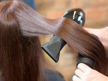 オーガニック 高崎筑縄店(Organic)の写真/大人気のオーガニックカラー専門店！プロのスタイリストたちが丁寧かつ綺麗に染めます♪