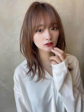 アフロート ルヴア(AFLOAT RUVUA) 20代30代大人かわいいセミロングヘア★レイヤーカット新宿