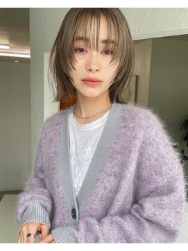 ウィットサークル(wit circle) オリーブベージュ ブリーチ ダブルカラー ボブ レイヤー