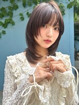 イヴォーク トーキョー(EVOKE TOKYO) ミディアムレイヤー顔まわりカットバタフライカットレイヤー