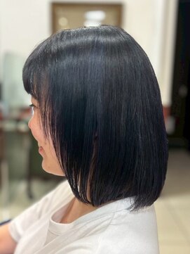 ヘアークリアー 春日部 おしゃれな大人のブルーハイライト×ボブスタイル