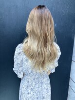 コトナ(kotona)&nbsp;【巻き下ろしハイトーンカラー】ミルクティーブロンド早朝営業