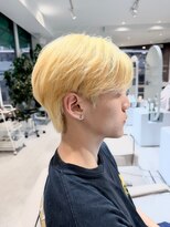 ノラ ウメダ(NORA UMEDA) 韓国ヘア 抜きぱなしブロンド×シースルーマッシュ×ショート