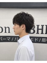 ビーシャイン(B-SHINE)&nbsp;メンズパーマ/メンズカット/シェービング/眉毛/メンズサロン
