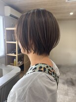 ムー(muu)&nbsp;大人女性ハイライトハンサムショート40代50代60代白髪ぼかし