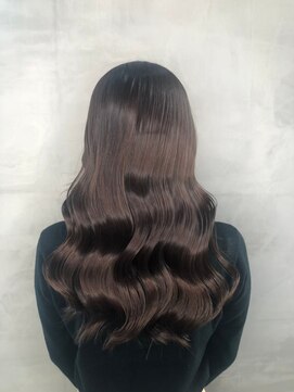 ジーナ 船橋(Zina) 小顔セミウェットウェーブピンクベージュハイライトカラー