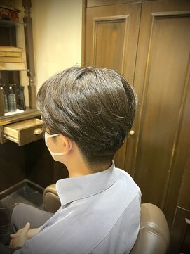 ヒロギンザバーバーショップ 神楽坂店(HIRO GINZA BARBER SHOP) ナチュラルセンターパート