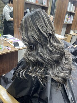 ラフ(LAFF) #バレイヤージュ#グレージュカラー#ボブウルフ#ココアベージュ