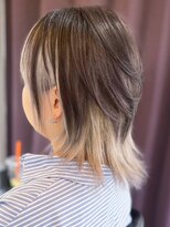 ヴァンクラウドコウベ(VENT CLOUD KOBE)&nbsp;20代30代大人可愛いインナーカラーレイヤーカットミディアム