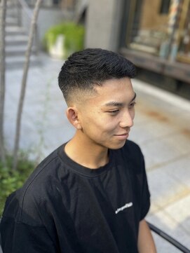バーバーブロス 長堀店(BARBER BROS) フェードカット 癖毛 爽やかアップバング