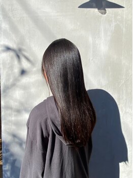 カフベート(Kafbet)の写真/【Kafbet/諫早】美髪矯正で憧れストレート！地毛のように柔らかく真っすぐ過ぎないナチュラルな仕上がり◎