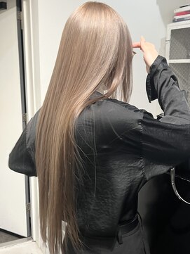 ココ 原宿(KOKO) ベージュ大人ガーリー似合わせカットミディアムレイヤーカット