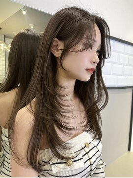 リッカ(LICCA) (LICCA内堀)レイヤーカット×顔まわり×透明感カラー