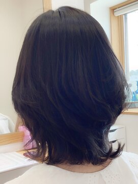 ヘアリエ(Hairie) ミディアム外ハネくびれヘア