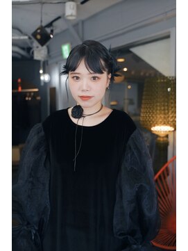 アザー(o. the .r) ボブヘアアレンジ