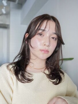 ラヴィズム(LUVISM) 韓国レイヤー/くびれレイヤー/顔周りレイヤー/ケアブリーチ