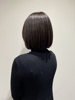 ルネ(Rune) 白髪ぼかしハイライト／ボブ