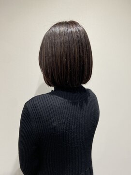 ルネ(Rune) 白髪ぼかしハイライト／ボブ