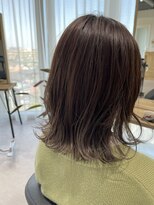 エヌダブリュエイチ(n.w.h)&nbsp;外ハネ/ラベンダーベージュ