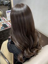 グロウバイデジール(GLOW by Desir)&nbsp;アッシュブラウン×セミロング