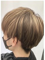 バルム ヘアー(BALUM hair)&nbsp;ハイライトの太さをランダムに！ペールハイライト！